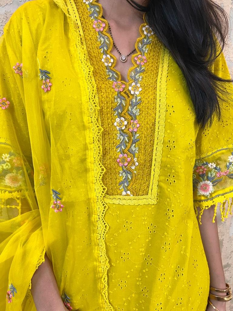 Pakistani suit-Yellow - Trend on the go