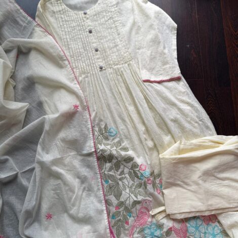 WhatsApp Image 2025-05-09 at 15.14.37 (1)