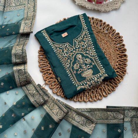 WhatsApp Image 2025-10-11 at 17.40.15 (2)