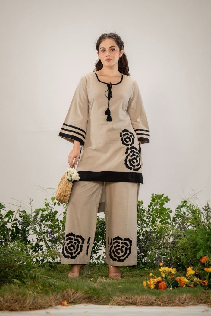 WhatsApp-Image-2025-05-20-at-20.22.20.jpeg Patchwork Cotton Flex Coord - Image 1