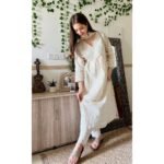 Alia cut suit - White - Image 4