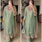 Pistachio Noor – Luxury Mirrorwork 4-Piece Set
